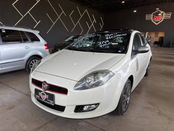 FIAT BRAVO 1.8 SPORTING 16V FLEX 4P MANUAL FIAT BRAVO 1.8 SPORTING 16V FLEX 4P MANUAL